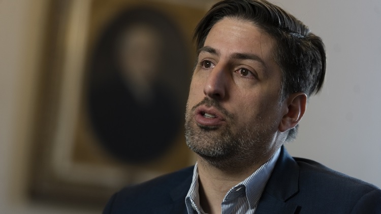 Estudiantes del último año de secundaria podrían recibirse en abril de 2021